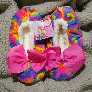 JoJo Siwa Fuzzy Baba Slipper Socks
